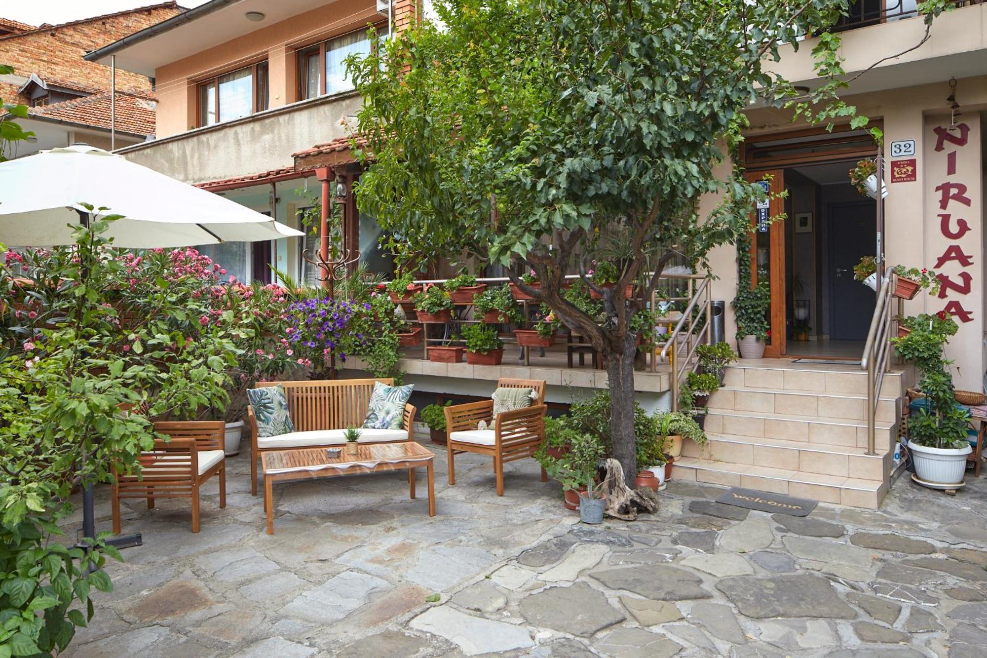 Nirvana Guest House Nesebar Exteriör bild