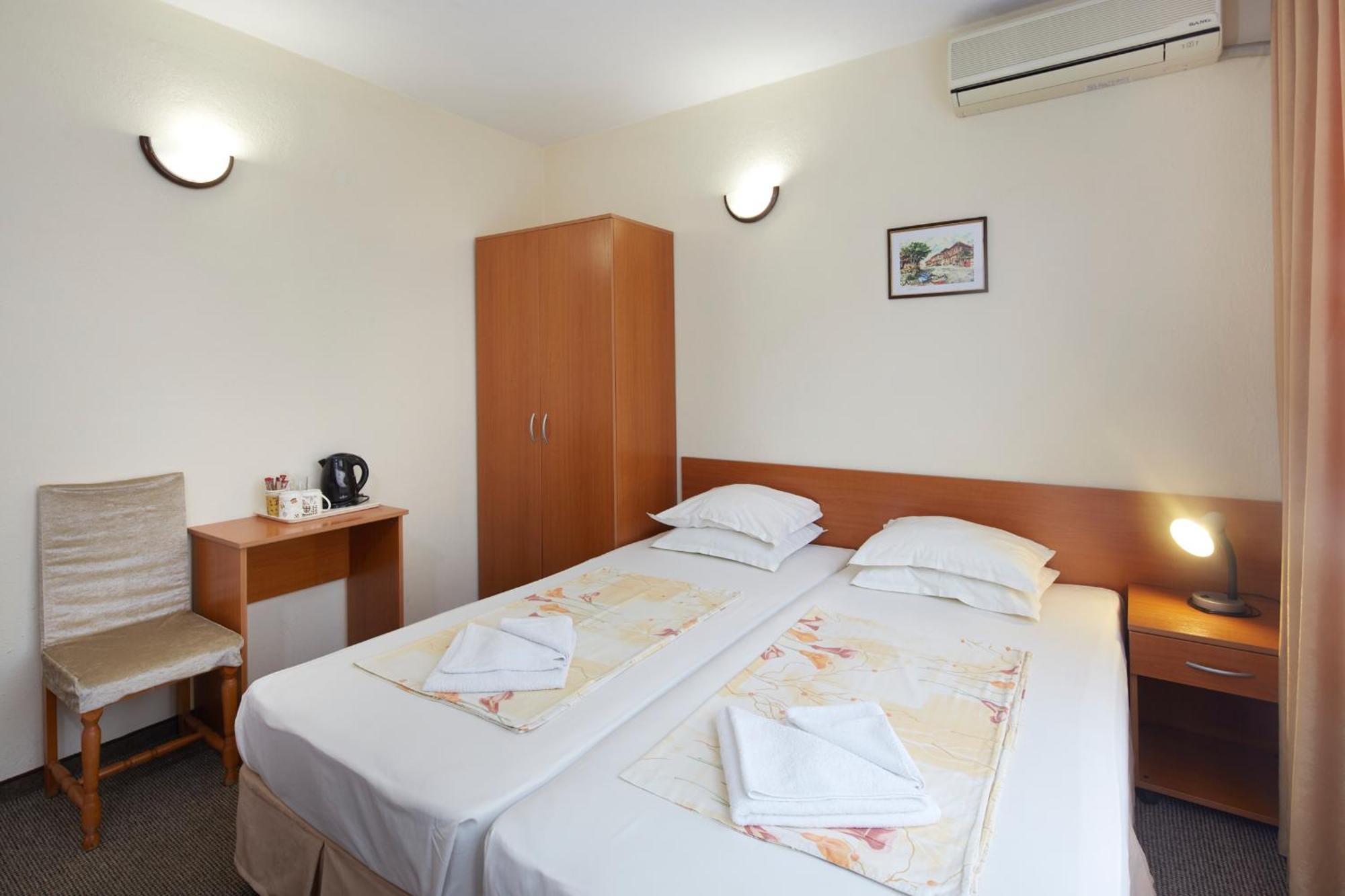 Nirvana Guest House Nesebar Exteriör bild