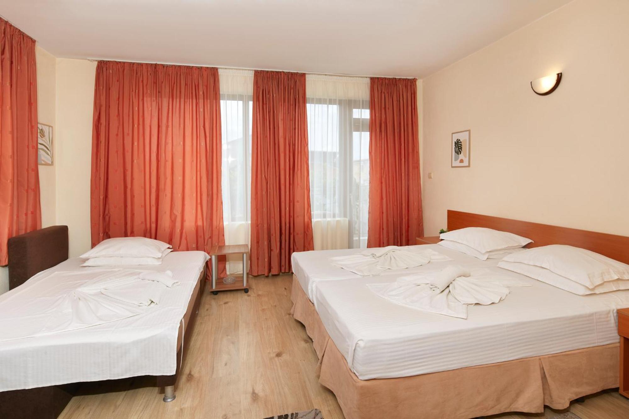 Nirvana Guest House Nesebar Exteriör bild